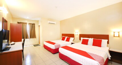 Super OYO 447 Comfort Hotel Meru Room Type - Suite Family