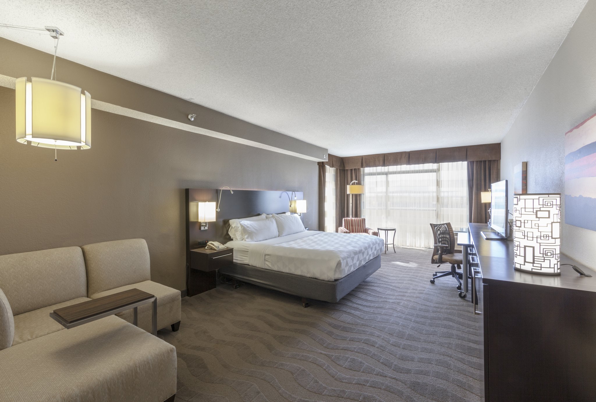 Holiday Inn Austin Midtown - Tap to explore photos