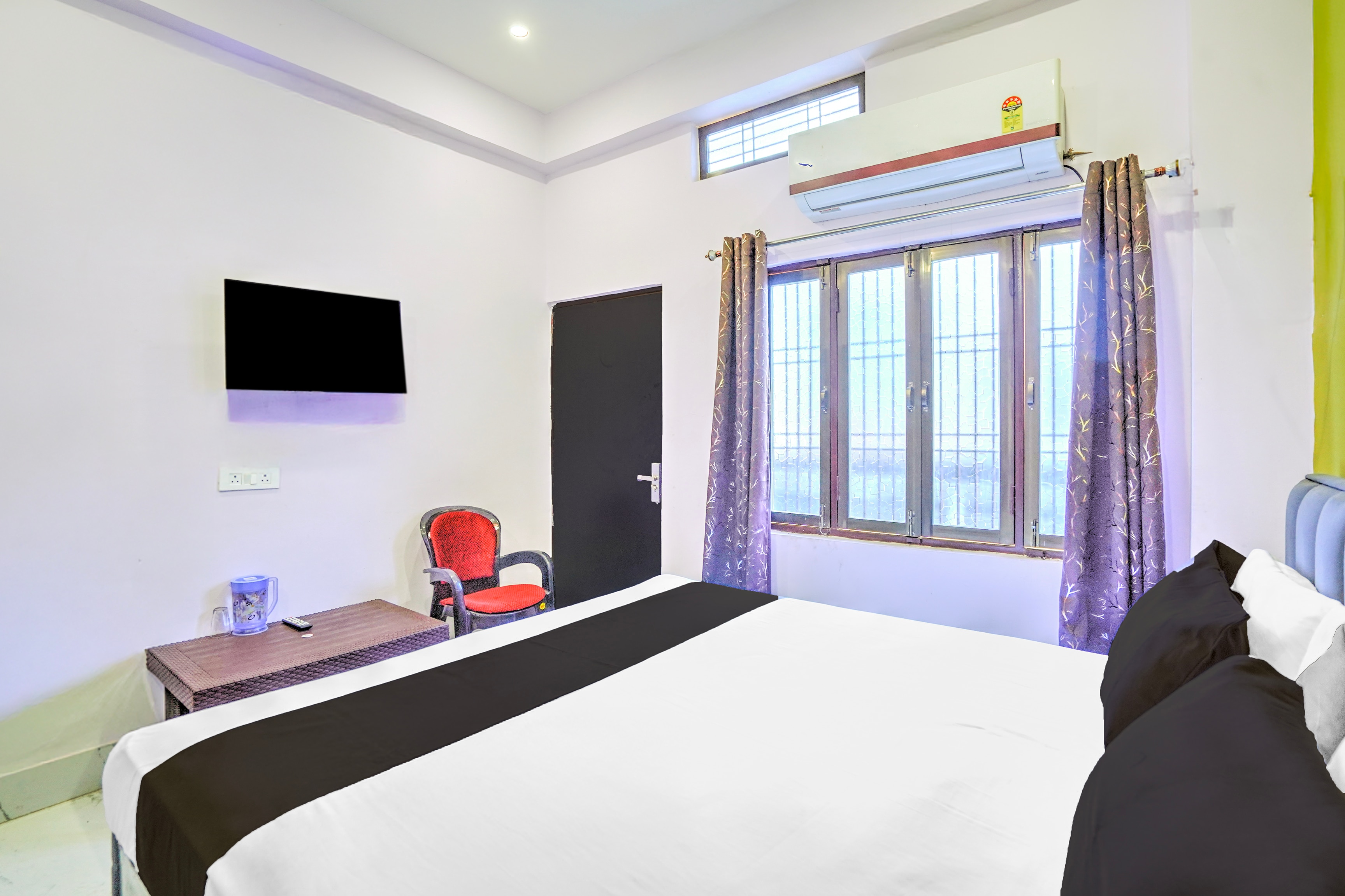 Hotel O Ashirwad Guest house - Tap to explore photos