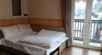 Longitude Group Of Hotels Room Type - Suite Room 4 Pax