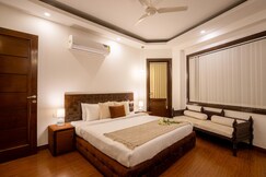 BedChambers | Entire LUXE 3BHK APT South Extension