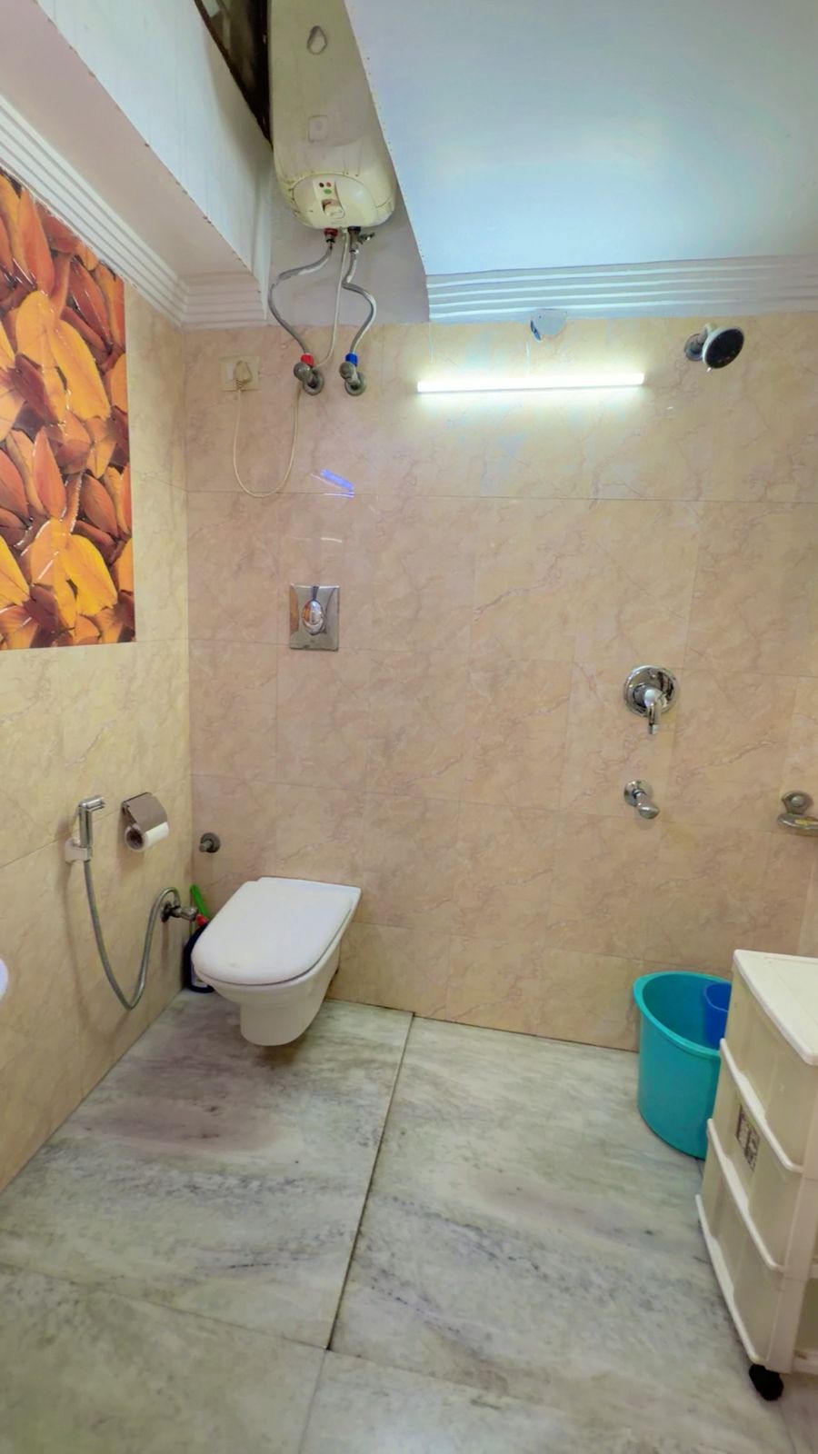 Home in Saket 1 BHK Flat Budget Friendly - Tap to explore photos