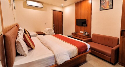 HOTEL VRAJRAJ PALACE Room Type - Super Deluxe Room