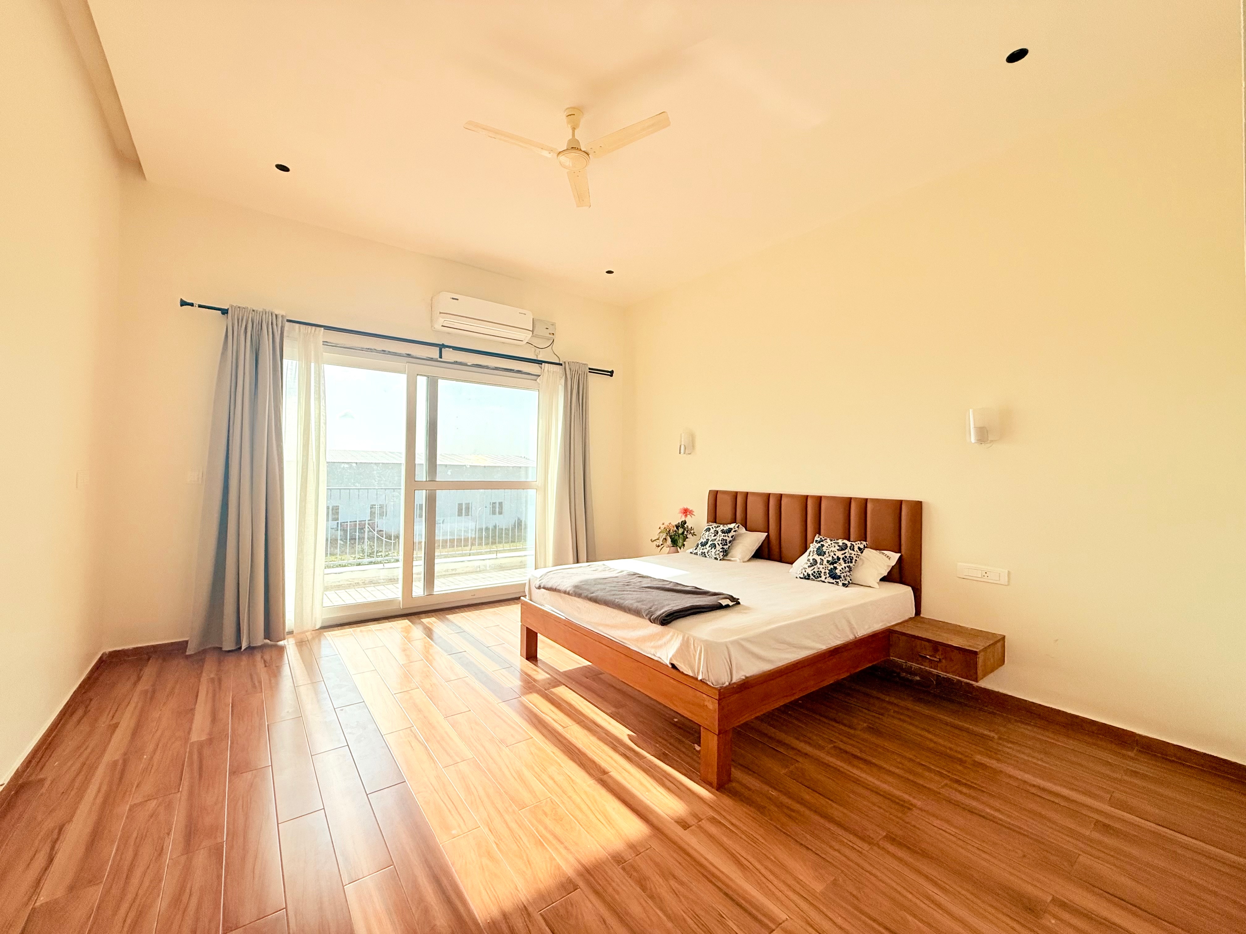 SRI LAXMI VENKATESHWARA HOTEL - Tap to explore photos