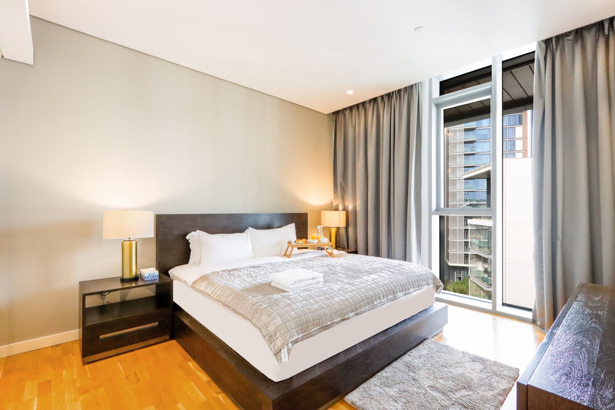 ELIVAAS Curated High-End 1BR | Bluewaters Luxury Near Ain Dubai - Tap to explore photos