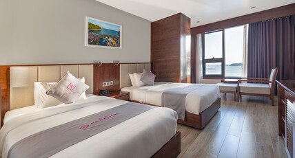 Cat Ba Paradise Hotel Room Type - Deluxe Triple Room