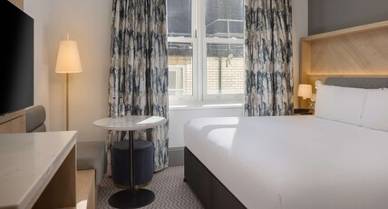 Hilton Nottingham Room Type - KING DELUXE ROOM