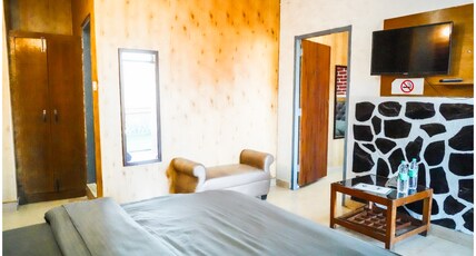 Viewtoria resorts Room Type - Suite Room with Mountain View