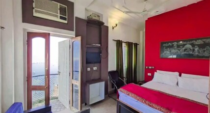 LEELA GUEST HOUSE Room Type - King Size Room