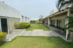 Stunning Couple Studio With Open Bathtub Xanadu