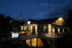 Hotel Satluj Valley