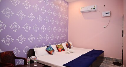 Omkar Bhawan | Premium Stay at Rampath Room Type - The Grand Suite | Perfect for a family
