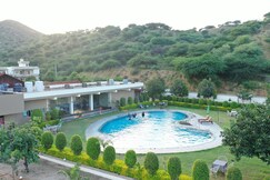 Amar Bagh Resort