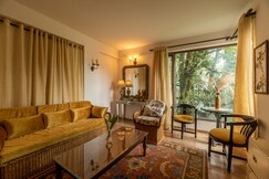 Lake Daze | Entire 2 BHK Apartment