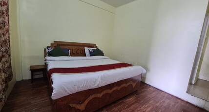 Hotel Surya Lake View Room Type - Four Bedded Suite