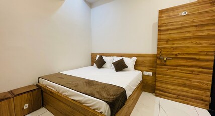 Hotel Pushkar Town Room Type - Deluxe Room