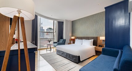 Nicecy NganHa Hotel Room Type - Galaxy Double Ben Thanh Market View
