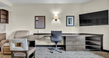 Candlewood Suites DUMFRIES - QUANTICO, an IHG hotel Room Type - 1 King Studio Suite Studio Full Kitchen