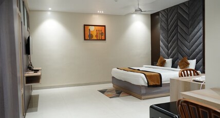 Hotel Shri Ganesh Inn Room Type - Presidential Suite