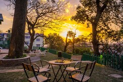 Sienna @ Nau Nabh Cottage by VEO - Part of StayVista