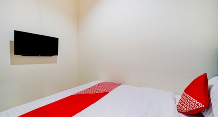 Hotel O River inn Malioboro Room Type - Indonesia Deluxe Double