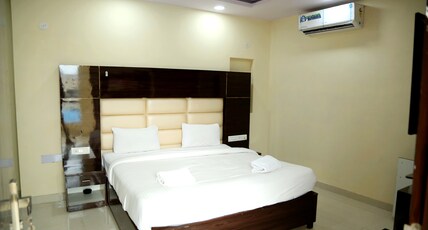 Hotel Roshan Haveli Room Type - Super Deluxe Room