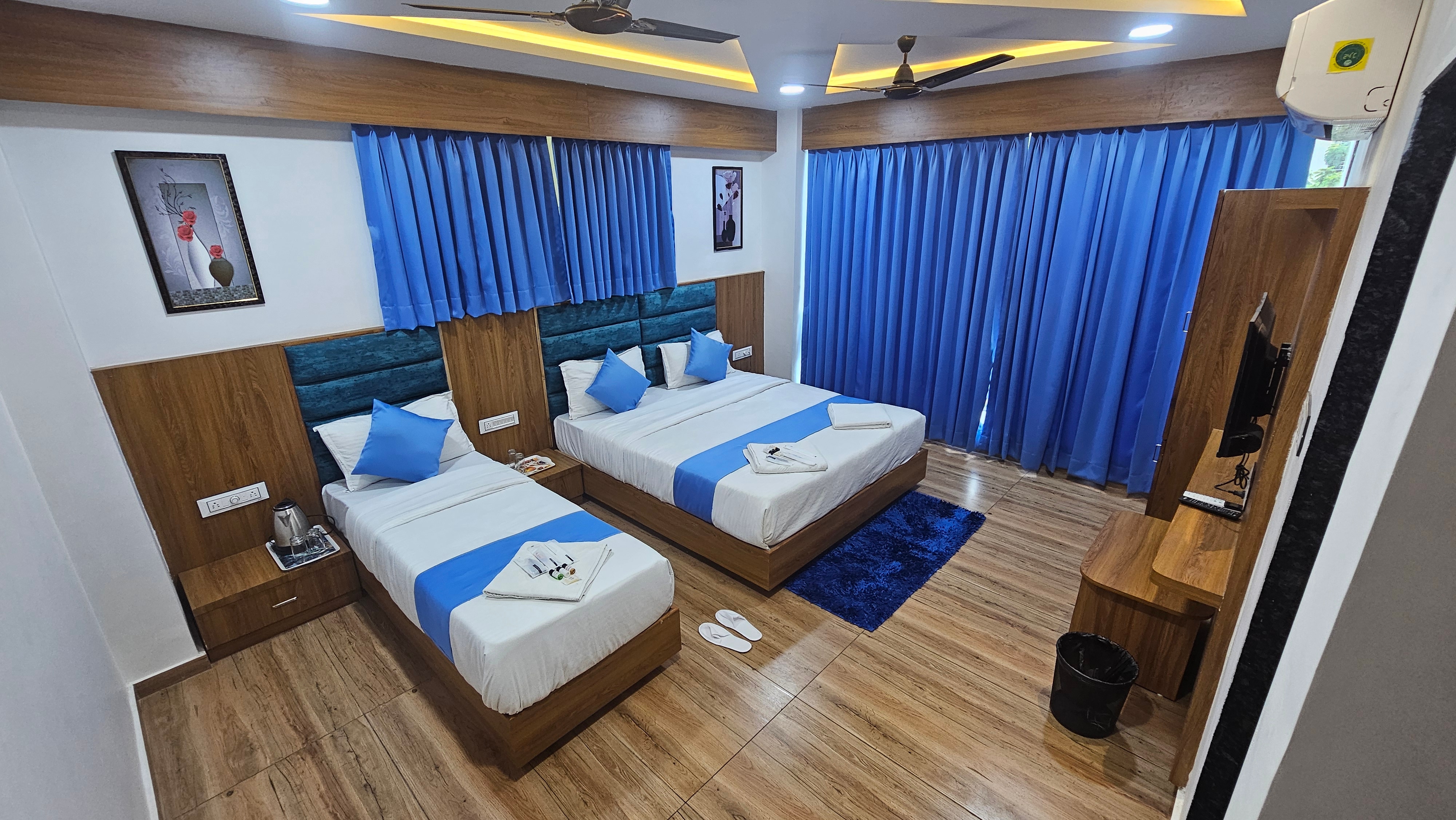 Hotel Serene Stay - Tap to explore photos