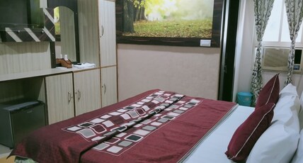 Hotel Shri Sai Palace Mauranipur Room Type - Executive AC Room Hotel Shri Sai Palace Mauranipur Room Type - Executive AC Room