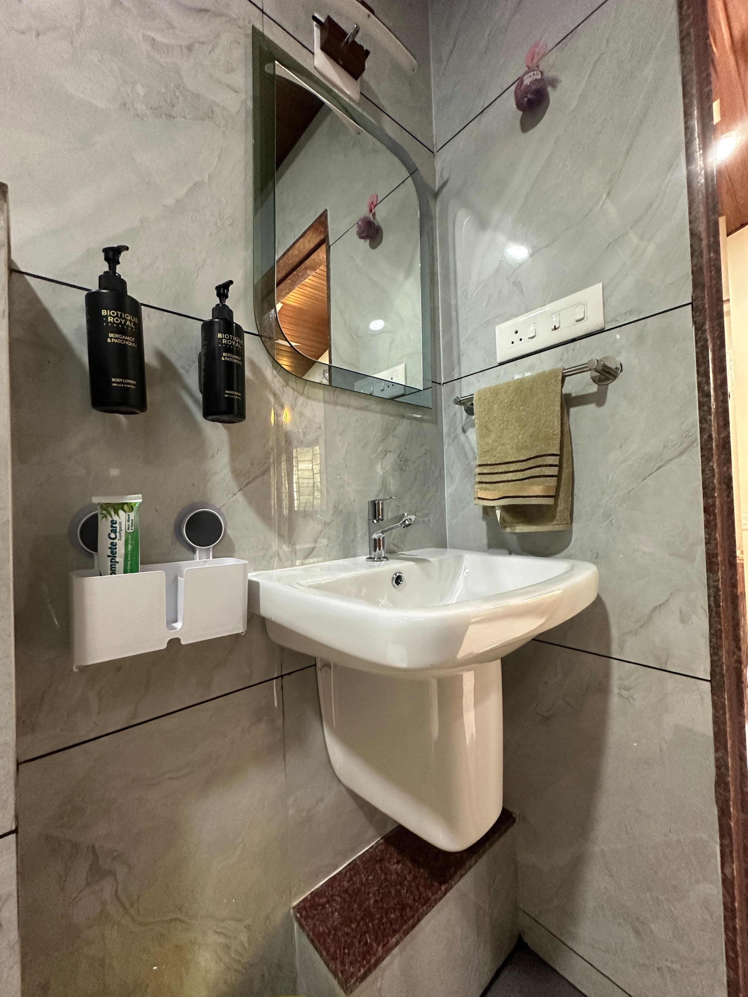 Cornelio Home 1 BR Home - Tap to explore photos