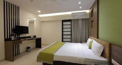 HOTEL THE LOTUS PARK ELLISBRIDGE Room Type - Deluxe Room (Unmarried couples are not allowed) HOTEL THE LOTUS PARK ELLISBRIDGE Room Type - Deluxe Room (Unmarried couples are not allowed)