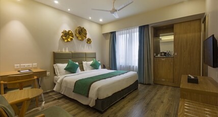 Floressa Randa Business Hotel Room Type - Randa Residence AC with Balcony