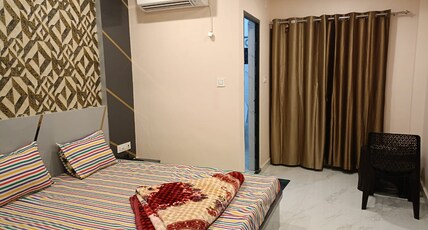 Arghya Residency Room Type - AC DELUXE ROOM