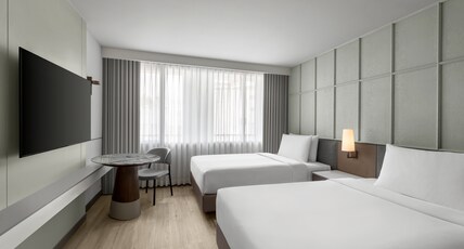 Courtyard by Marriott Bangkok Sukhumvit 20 Room Type - Deluxe Guest room, 2 Double