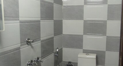 Shivkashi Room Type - Deluxe A/c Room