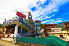 Manzil Hostel and Cafe