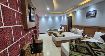 Raasinihas Paradise Room Type - Six Bed Room