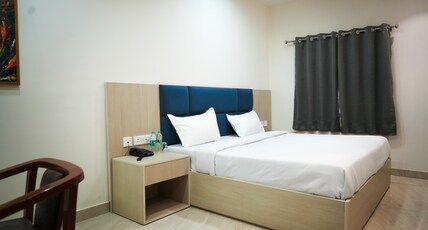 Hotel Diwakar Niwas Room Type - Super Deluxe Room