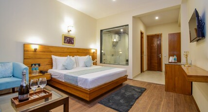 The White Hill Resort  Room Type - Super Deluxe Room With Balcony ( Forest Facing )