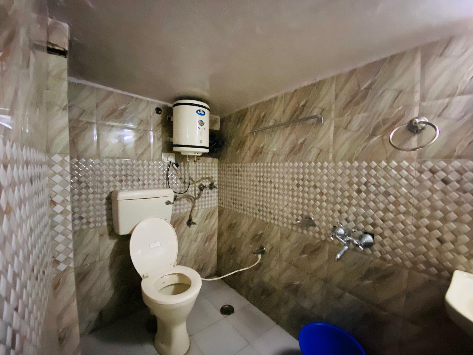 The Mall Road Homestay - Tap to explore photos