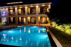 Tropical nest Luxury Abode