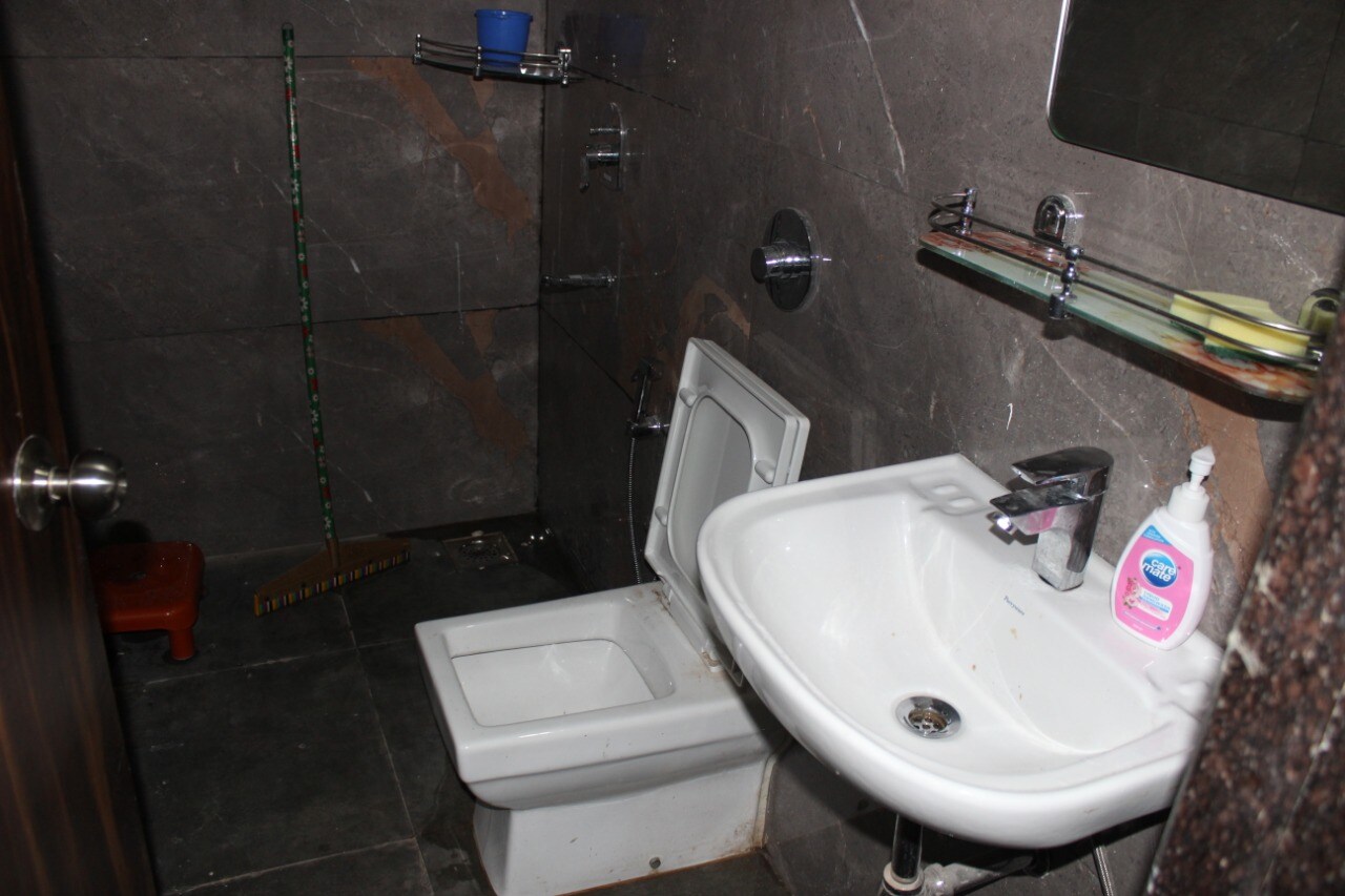 Lovely, tranquil 2bhk-Kitchen+AC+Wifi+Pool+parking - Tap to explore photos