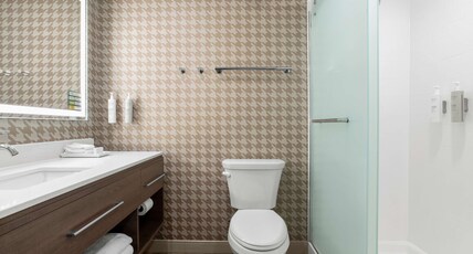 Home2 Suites by Hilton Owatonna Room Type - 1KG HEARING ACC STUDIO STE