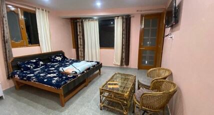Paramount Homestay Room Type - Bedroom 2