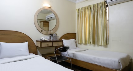 Hotel SRM Central Park Room Type - Executive AC Room Hotel SRM Central Park Room Type - Executive AC Room