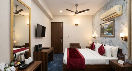 Hotel SPS Room Type - Deluxe Room with Air Conditioning