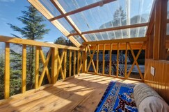Skyroof Treehouse
