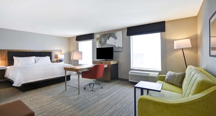 Hampton Inn & Suites by Hilton Detroit/Warren Room Type - 1KN HEARING ACC STUDIO NS