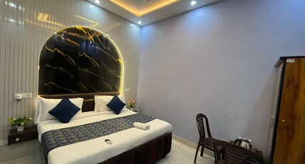 Hotel Vedas Villa Near Ram Mandir Room Type - Deluxe Family Room