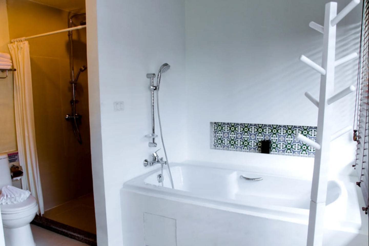 ACCA Patong Apartments - Tap to explore photos