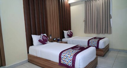 Royal Chandra Hotel Room Type - Deluxe Twin Room